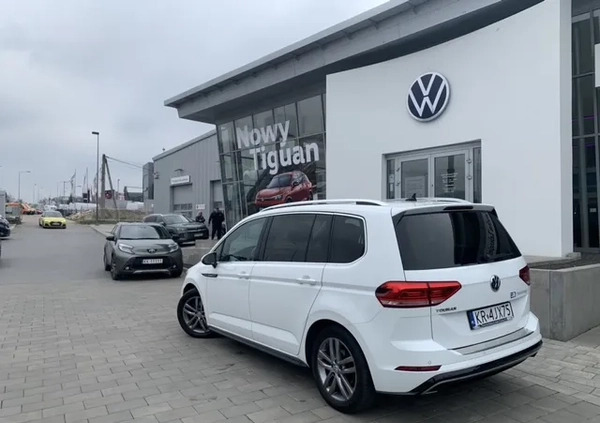 Volkswagen Touran cena 76000 przebieg: 177000, rok produkcji 2019 z Kraków małe 56